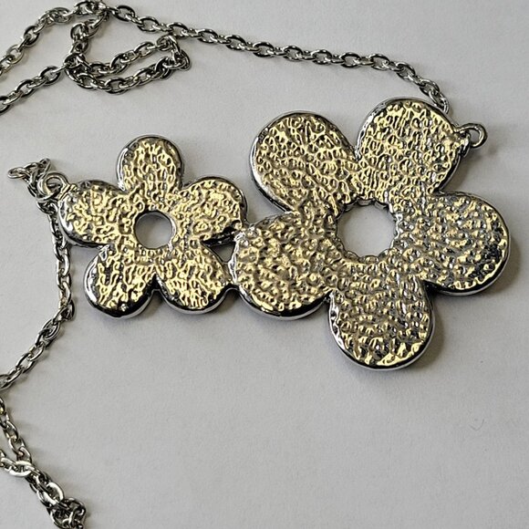 Black Enamel Flower Pendant - Picture 4 of 14